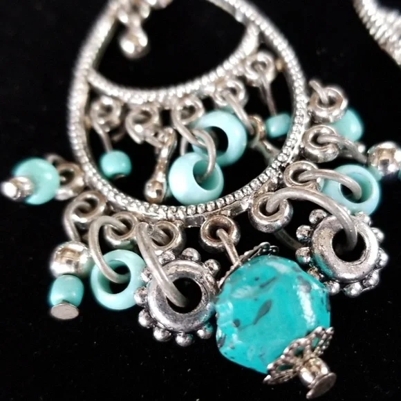 Vintage 1970s Hippie Bohemian Turquoise Silvertone Chandelier Earrings - Picture 9 of 12
